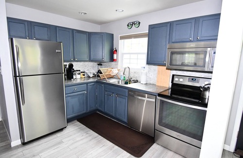 East Stroudsburg Casa | Home with FREE access to 2 Pools, Lake, Fitness, Tennis, Basketball, & MORE.