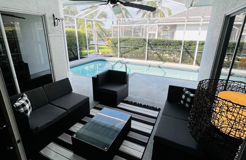 Falcons Glen Casa | ¡Casa con piscina climatizada privada y acceso gratuito al club de jugadores!* *