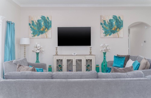 Brownsville Casa | Homeaway from Home!