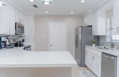 Brownsville Casa | Homeaway from Home!