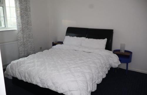 Vange Apartamento | Homely three bedroom