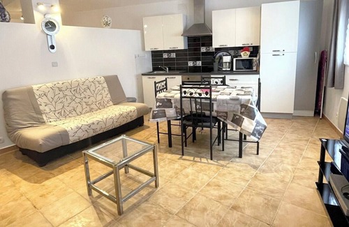 Prats-de-Mollo-la-Preste Apartamento | Homerez - Nice appartement for 3 ppl. with terrace at Prats-de-Mollo-la-Preste