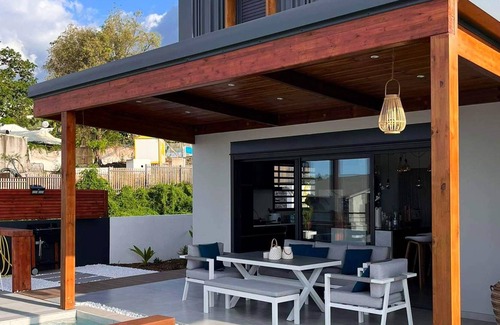 Saint-Paul Villa | Homerez - Villa a 1 km de la playa para 6 pers. con piscina en Saint Paul