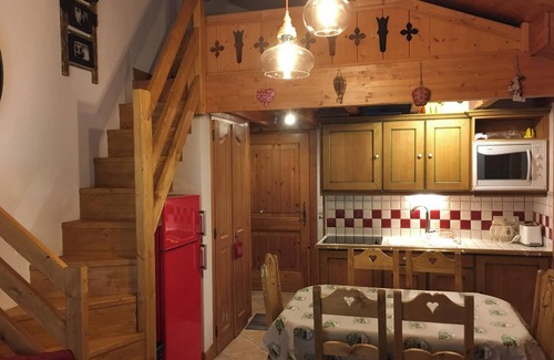 Pralognan-la-Vanoise Apartamento | Homerez - Apart. en Pralognan con balcón
