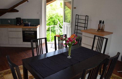Orgnac-sur-Vezere Apartamento | Homerez - Apartamento Orgnac-sur-Vézère