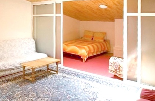 Berre-des-Alpes Apartamento | Homerez - Apartement for 12 ppl. with shared pool and terrace at Berre-les-Alpes