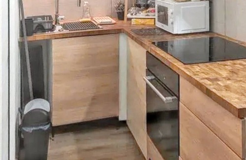 Pourrieres Apartamento | Homerez - Apartment in Pourrières with Terrace