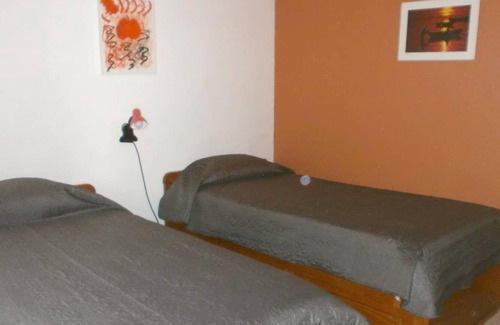 Pedrogao Grande Apartamento | Homerez - Appartement for 4 ppl. with shared pool and garden at Pedrógão Grande