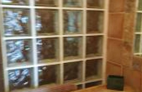 Violes Apartamento | Homerez - Apartamento a 11 km de la playa para 2 pers. con piscina compartida