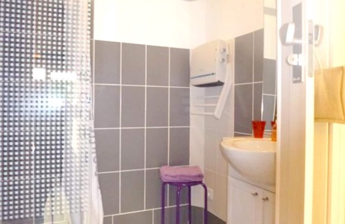 Cardet Casa | Homerez - Beautiful house for 4 ppl. with shared pool and terrace at Cardet