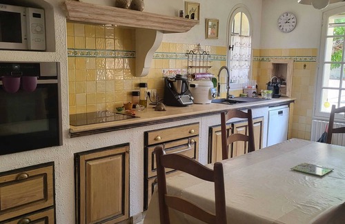 Aubignan Villa | Homerez - Hermosa villa con piscina privada en Aubignan