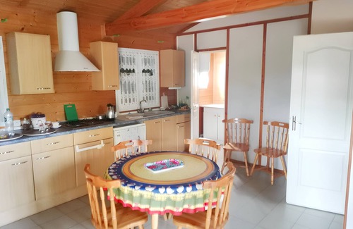Presles-et-Boves Chalet De Esquí | Homerez - Chalet en Presles-et-Boves