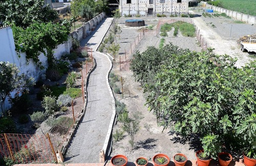 Fuente Vaqueros Apartamento | Homerez - Apartamento encantador en Fuente Vaqueros 100 m²
