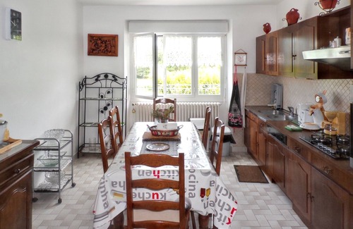 Toulonjac Apartamento | Homerez - Apartamento encantador en Toulonjac con jardín y terraza