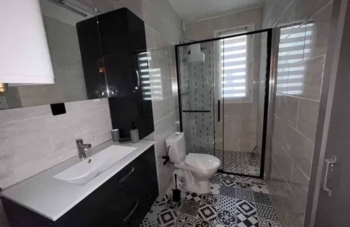 Quartier du Pont-de-Flandre Apartamento | Homerez - Charming Apartment in the Heart of Paris