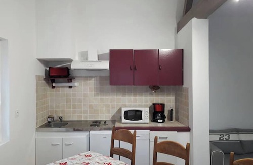 Saint-Leger-aux-Bois Casa | Homerez - Encantadora Casa Familiar en Edruchon