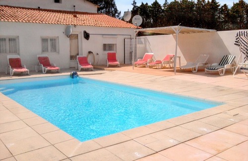 Meynes Villa | Homerez - Villa encantadora en Meynes con piscina privada