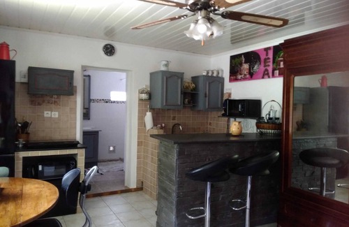 Gaujac Apartamento | Homerez - Estudio acogedor en Gaujac con piscina compartida