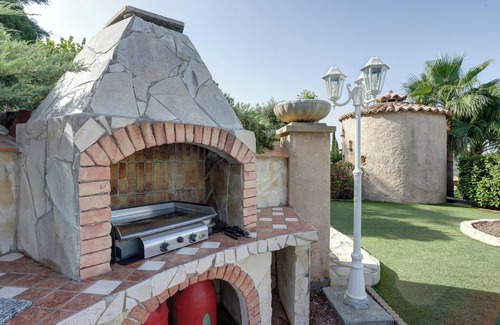 Frejus Villa | Homerez - Villa elegante en Fréjus, Piscina privada