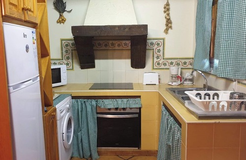 Pajares de la Lampreana Villa | Homerez - Villa en Pajares de la Lampreana