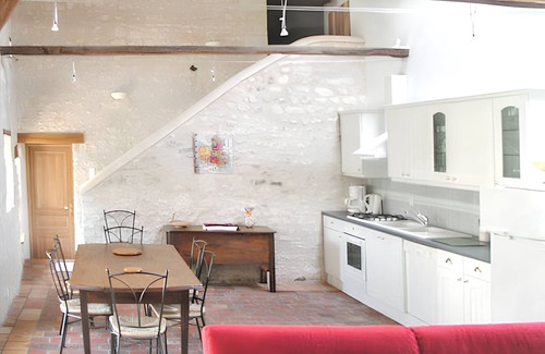 Braslou Casa | Homerez - Casa familiar con jardín espacioso cerca de Braslou