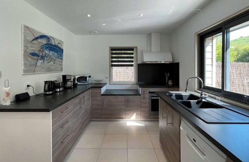 Saint-Laurent-sur-Mer Casa | Homerez - Casa Saint-Laurent-sur-Mer
