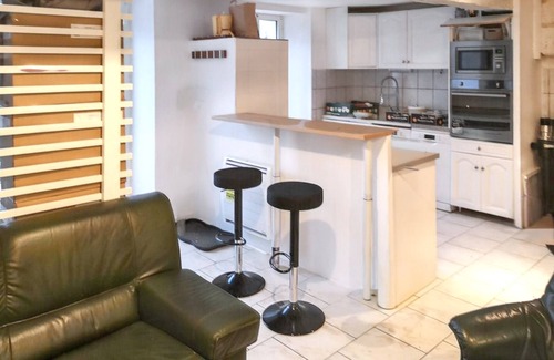 Brantome-en-Perigord Casa | Homerez - Casa Brantôme con piscina