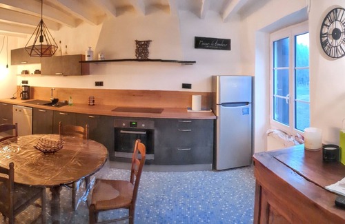 Les-Trois-Moutiers Casa | Homerez - Casa en Les Trois-Moutiers