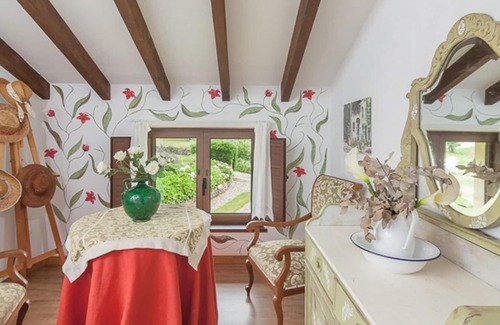 Escobedo Casa | Homerez - Espaciosa casa a 11 km de la playa para 7 pers. con jardín en Calgar