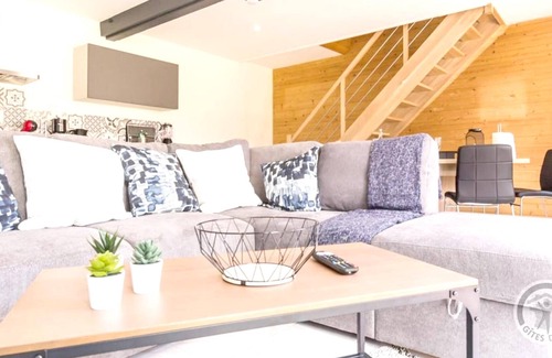 Pontorson Casa | Homerez - Bonita casa para 6 pers. con piscina compartida y jardín en Pontorson