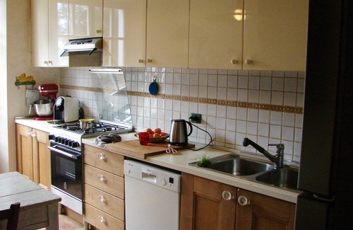Mogliano Casa | Homerez - House for 8 ppl. with shared pool, jacuzzi and garden at Mogliano