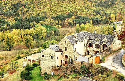 Mostuejouls Casa | Homerez - Casa encantadora con vista a la montaña