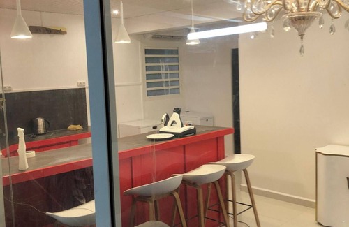 Sainte-Rose Casa | Homerez - Casa tranquila en Sainte-Rose + Piscina compartida.