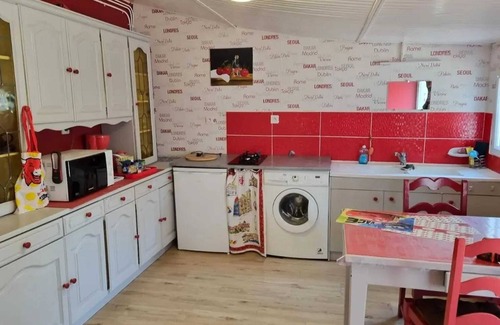 Vendat Casa | Homerez - Casa con jardín cerrado y barbacoa en Vendat