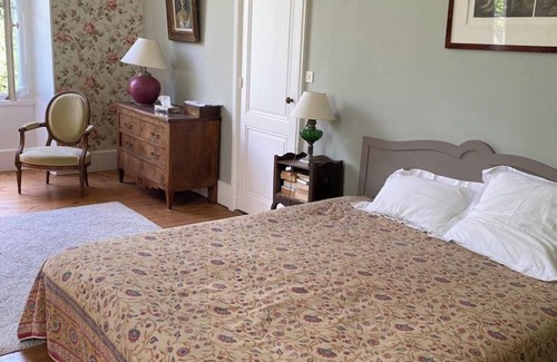 Chaniers Otro | Homerez - Majestuosa mansión en Chaniers con piscina privada