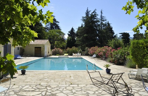 Violes Apartamento | Homerez - Bonito apartamento para 2 pers. con piscina compartida en Violes