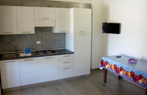 Montincello Apartamento | Homerez - Apartamento a 700 m de la playa para 4 pers. con terraza en Vieste