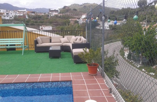 Portugalejo Casa | Homerez - Casa pintoresca en Canillas con piscina privada