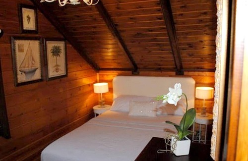 Sabando Chalet De Esquí | Homerez - Spacious chalet for 8 ppl. with garden, terrace and balcony at Sabando