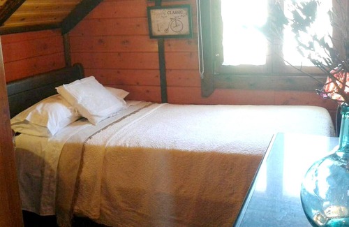 Sabando Chalet De Esquí | Homerez - Spacious chalet for 8 ppl. with garden, terrace and balcony at Sabando