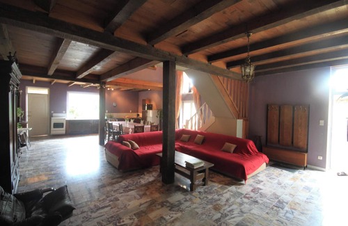 Queyssac Casa | Homerez - Casa espaciosa en Queyssac con jardín