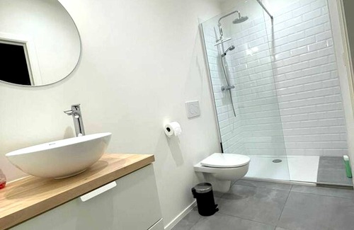 Puimisson Villa | Homerez - Spacious villa in Puimisson with private pool