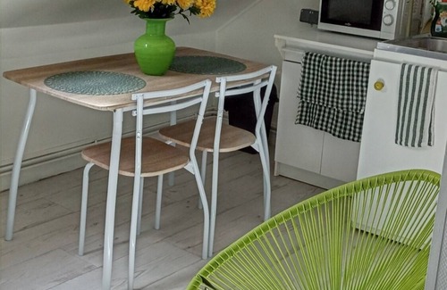 Sainte-Anne - Faubourg Noyon Apartamento | Homerez - Estudio en Amiens, vistas a la ciudad