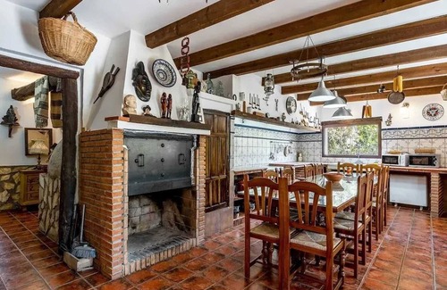 Baza Villa | Homerez - Villa en Baza con piscina