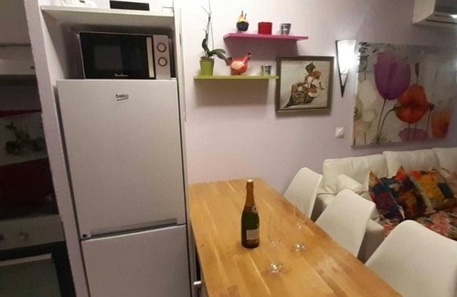 Golfe Juan Apartamento | Homerez - Acogedor Apartamento en Golfe-Juan - 30 m² - Piscina