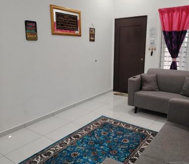 Sepang Casa | Homestay Arisya