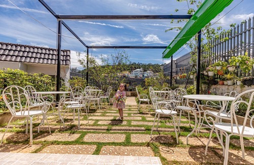 Phuong 10 Apartamento | Casa de familia Dinh Bảo Đại, vista đẹp, rừng thông rừng hồng