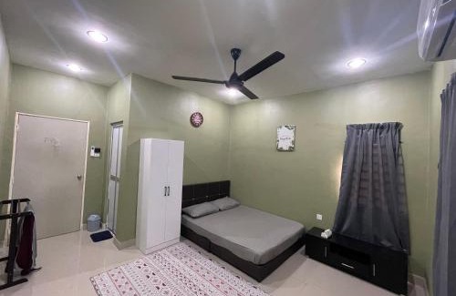 Pekan Casa | Homestay Farish Pantai Lagenda