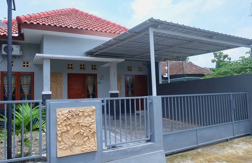 Depok Casa | Homestay Maguwoharjo By Simply Homy