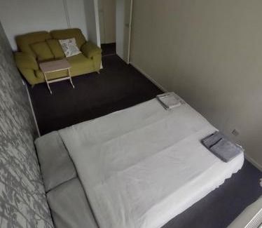 Cleedownton Casa | Homestay near a station and park